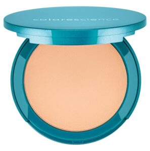 Light Ivory Natural Finish Pressed Foundation SPF 20